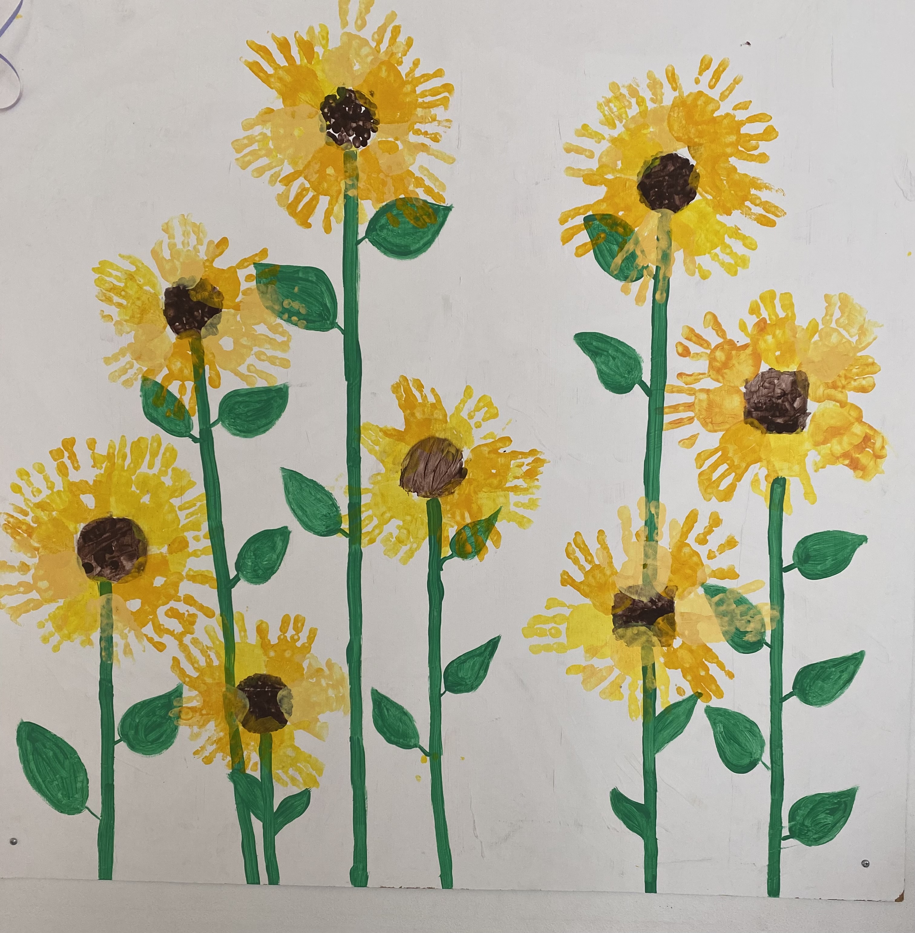 Blomstermaleri lavet af børn
